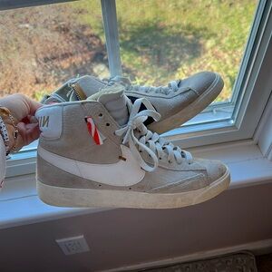 Nike Blazer Mid Rebel Off White